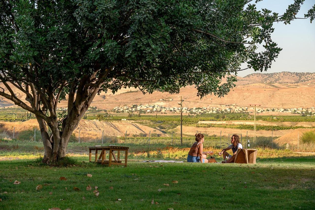 Jordan Valley Birding Lodge Kefar Ruppin エクステリア 写真